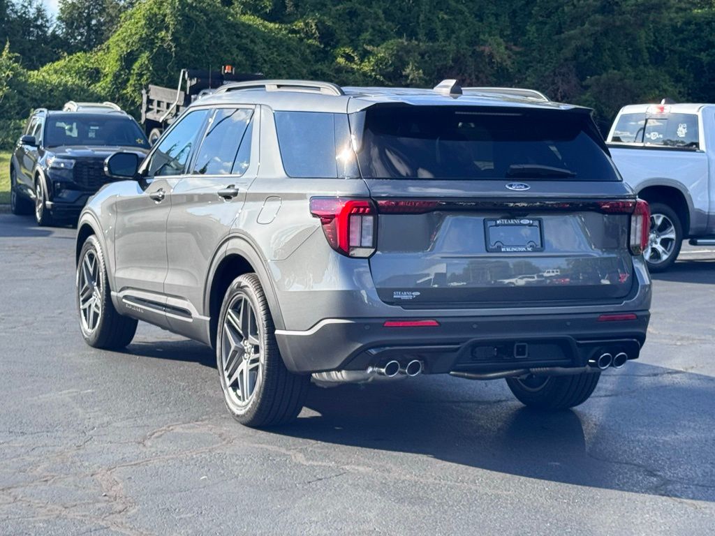 FordExplorer17
