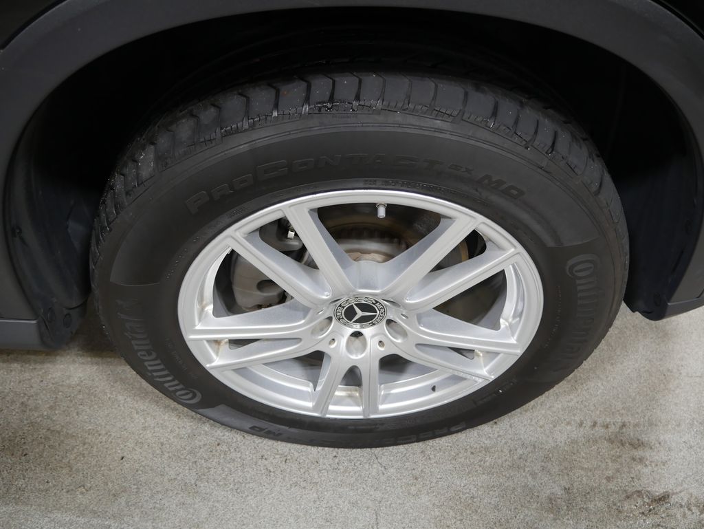 Thumbnail: 2023 Mercedes-Benz GLC - 15