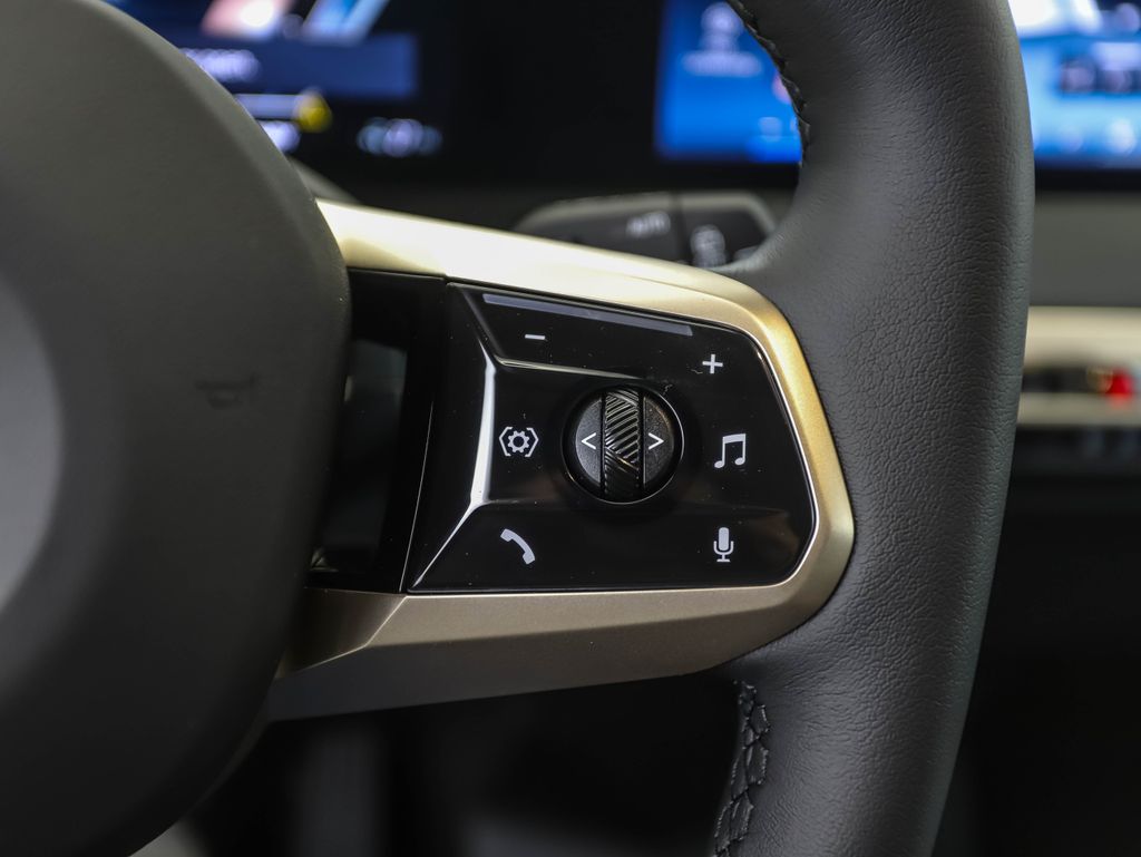 Thumbnail: 2026 BMW iX - 13