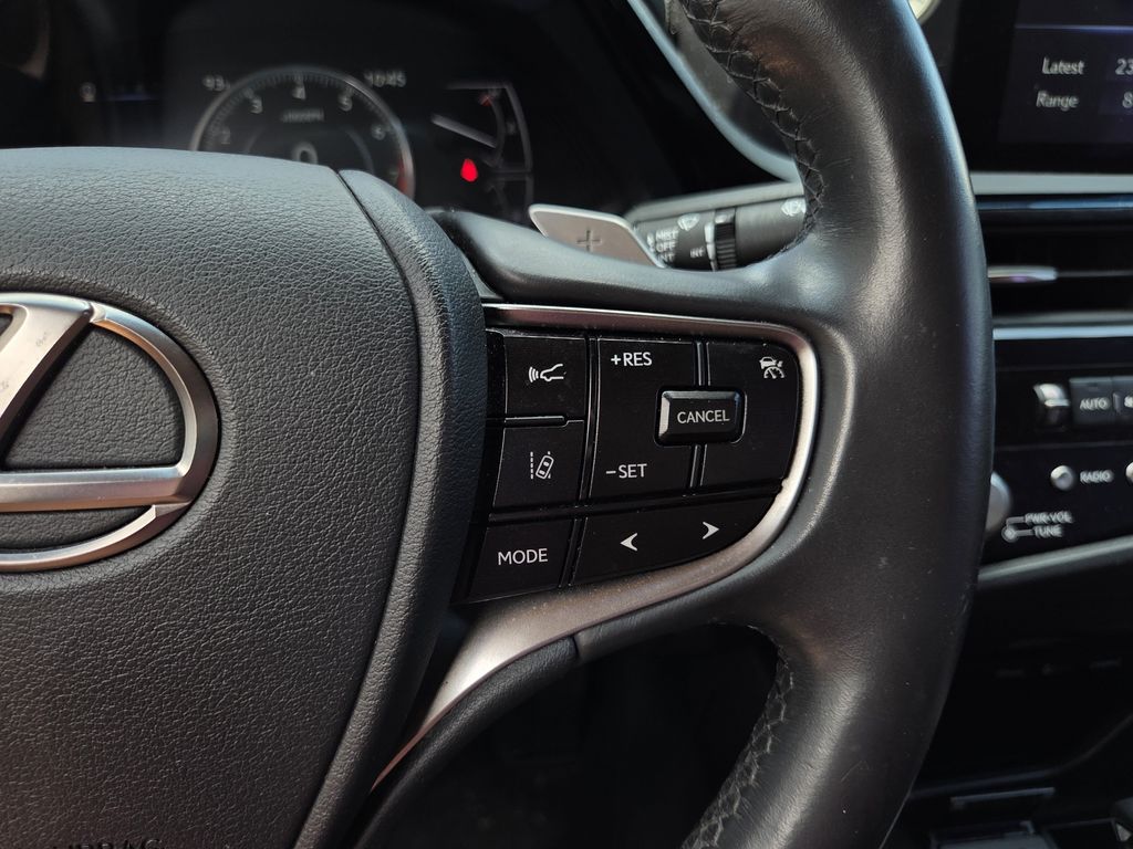 Used 2022 Lexus ES Sedan