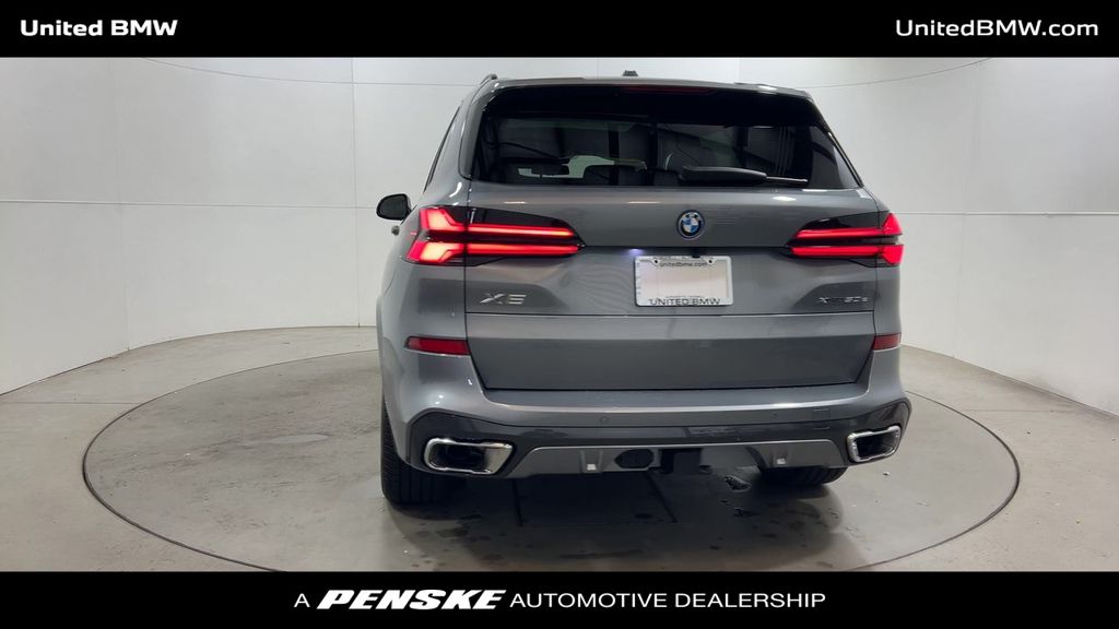 Thumbnail: 2025 BMW X5 - 7