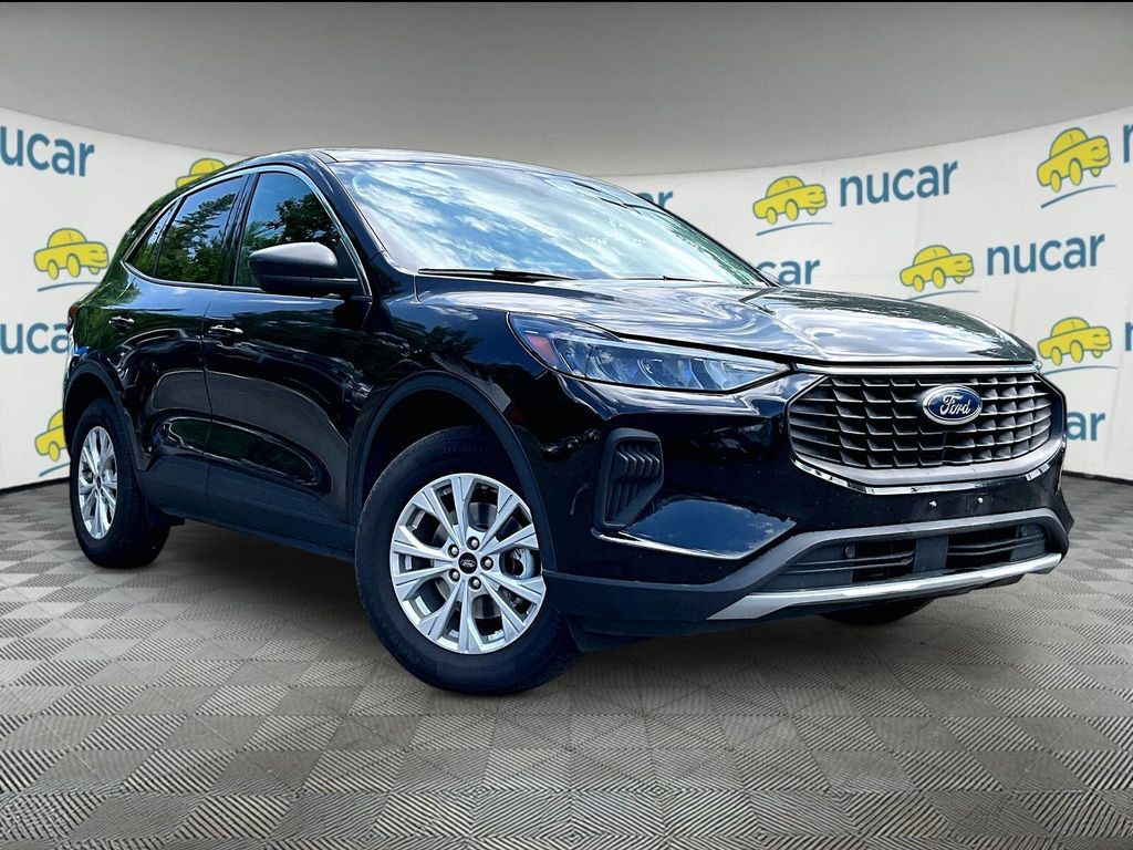 2024 Ford Escape — photo 1