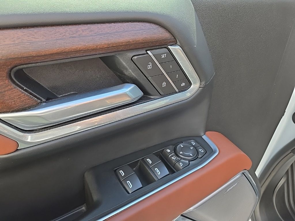 Used 2026 White GMC Denali Ultimate image 21