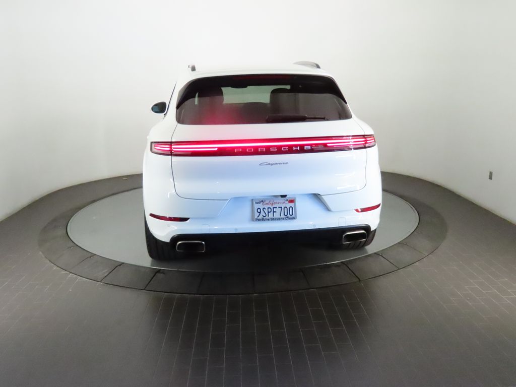 Thumbnail: 2025 Porsche Cayenne - 6