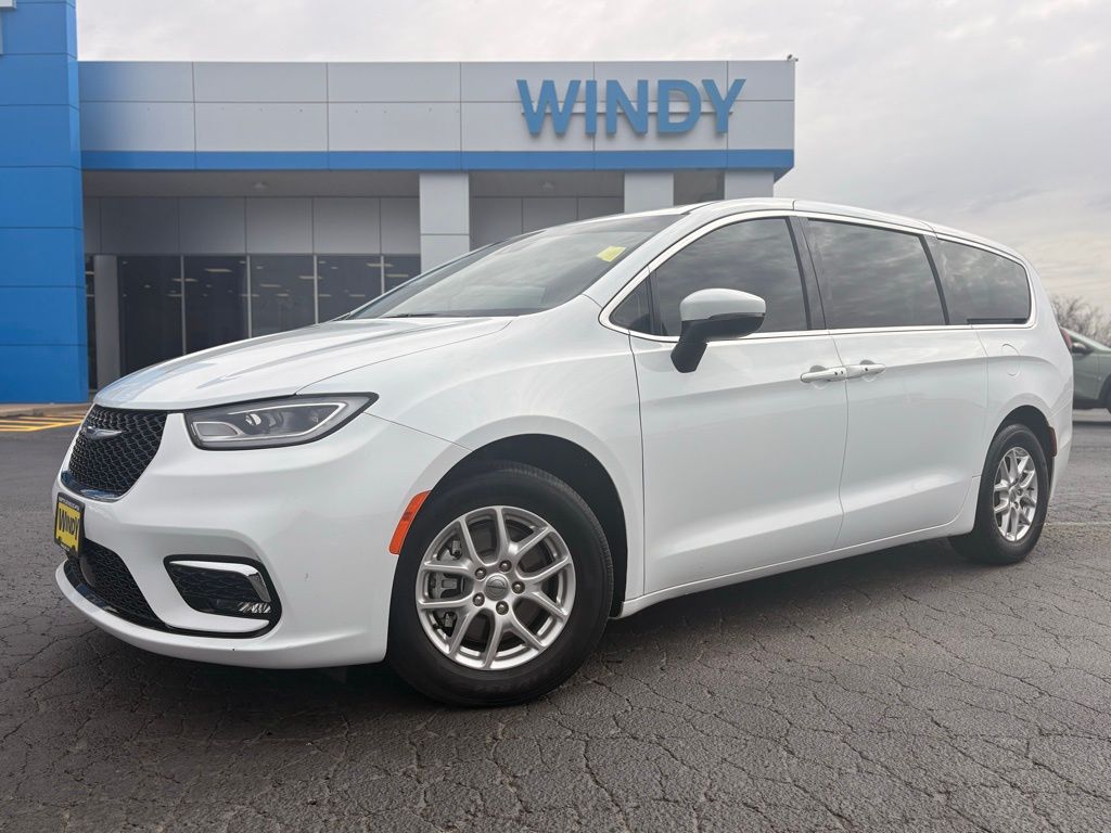 2023 Chrysler Pacifica Touring L FWD