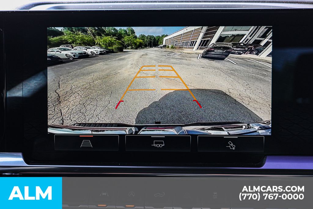 Used 2024 Blue GMC SLT image 34