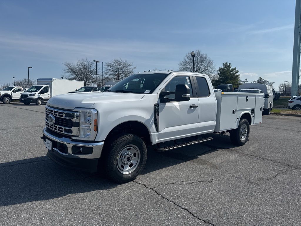 2026 Ford F-350 Chassis XL