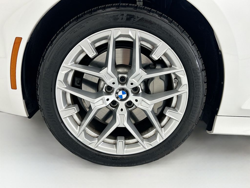 Thumbnail: 2025 BMW 3 Series - 29