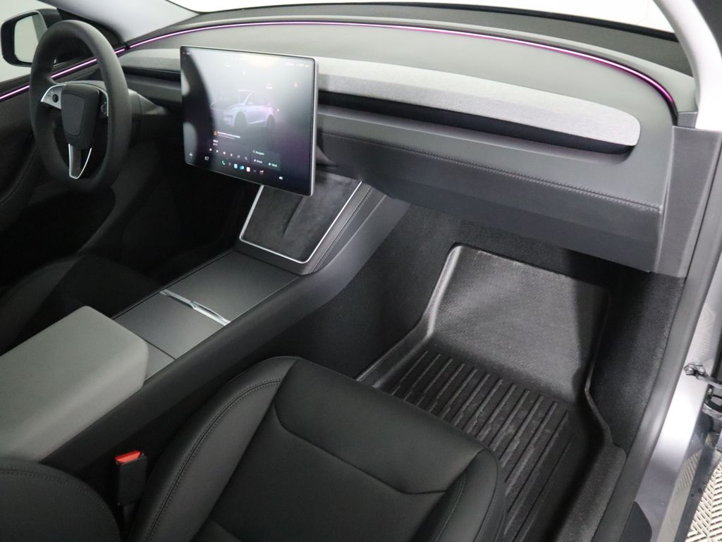 Thumbnail: 2026 Tesla Model Y - 18