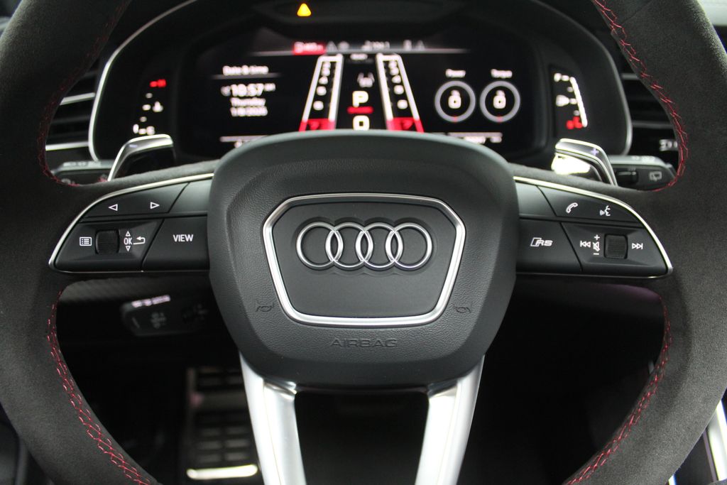 Thumbnail: 2026 Audi RS Q8 - 32