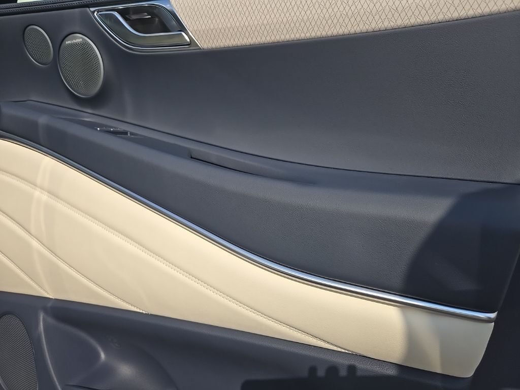 Thumbnail: 2026 Genesis GV80 - 20