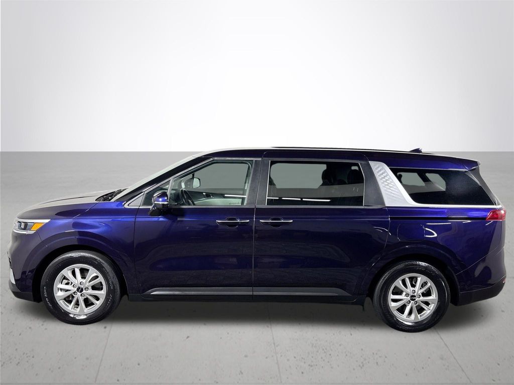 2022 Kia Carnival LXS