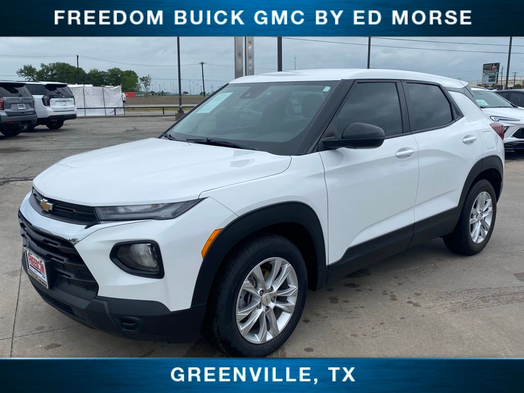 Summit White 2022 Chevrolet Trailblazer LS FWD SUV / Crossover Front-Wheel Drive Continuously Variable Transmission