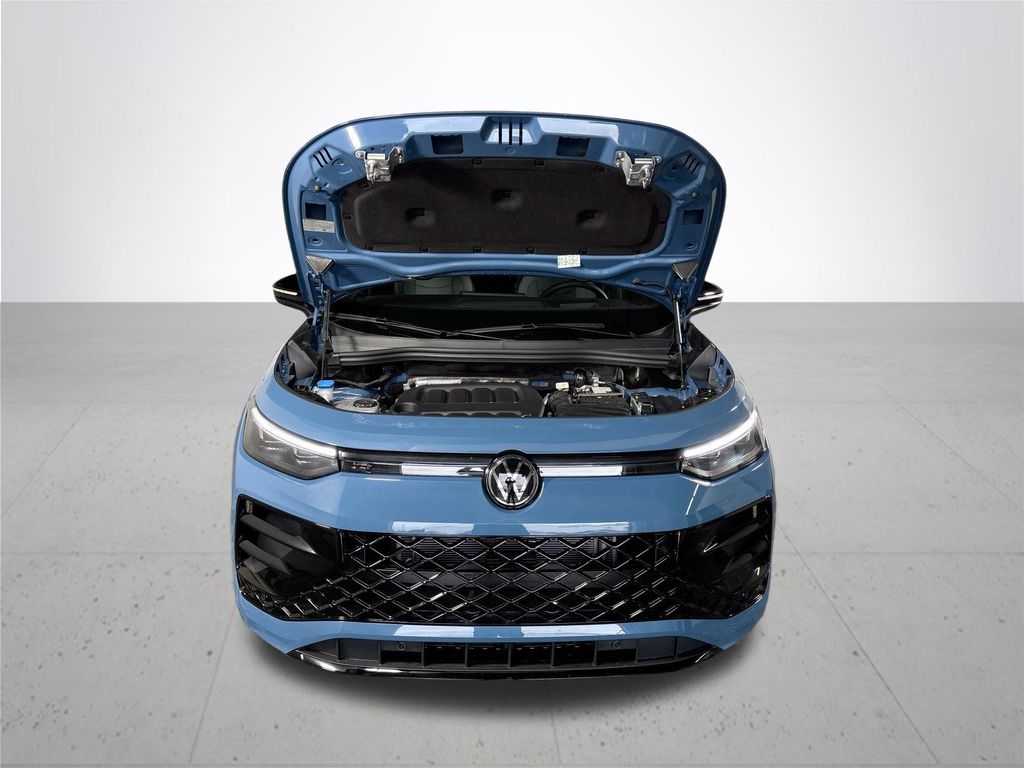2025 Volkswagen Tiguan 2.0T SE R-Line Black