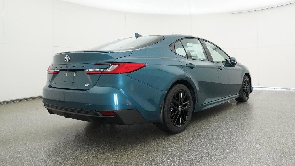 2025 Toyota Camry SE 14