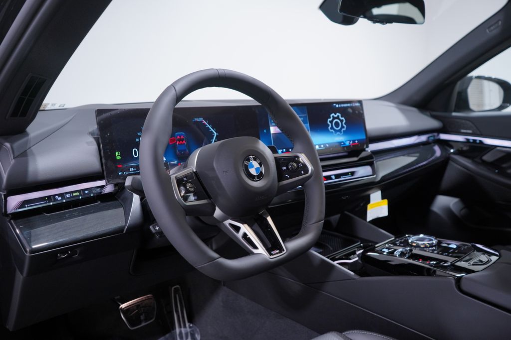 2025 BMW 5 Series 540i xDrive 6