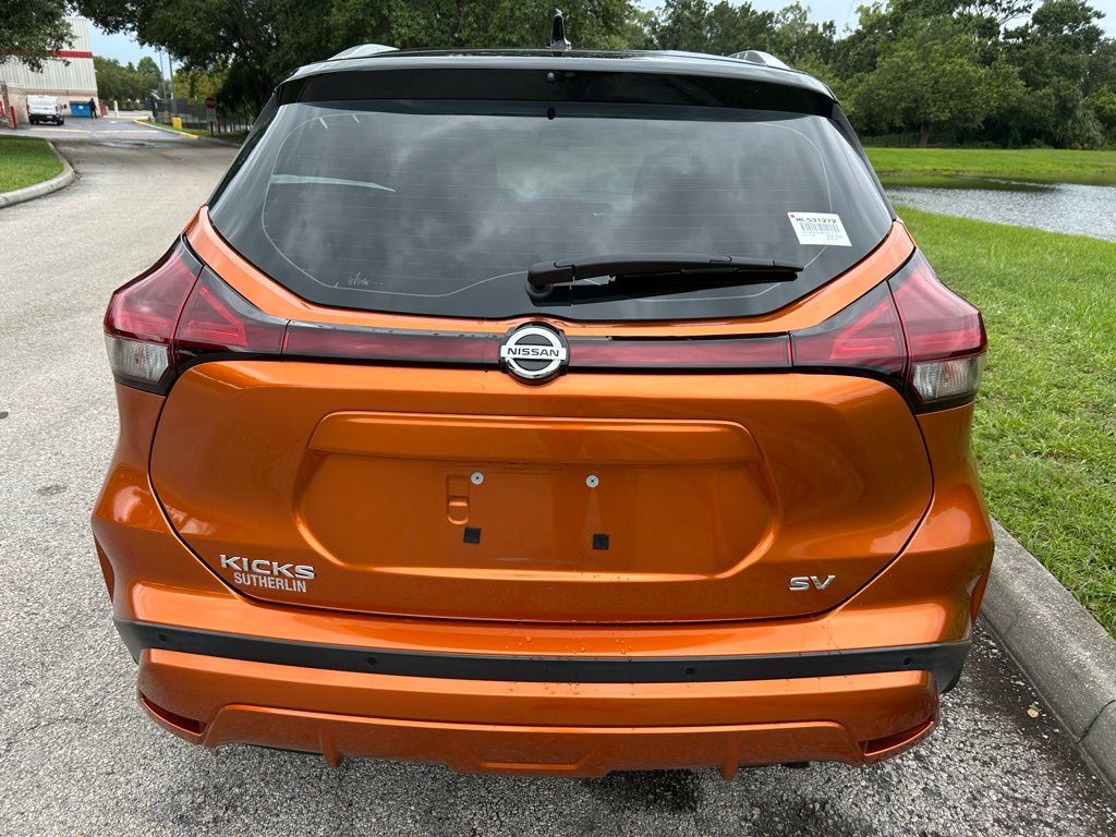 Thumbnail: 2021 Nissan Kicks - 4