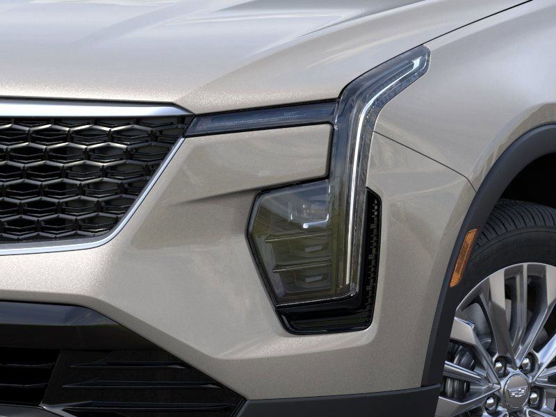 2024 Cadillac XT4 Luxury 10