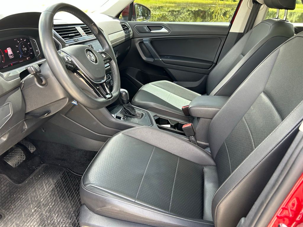 Thumbnail: 2020 Volkswagen Tiguan - 14