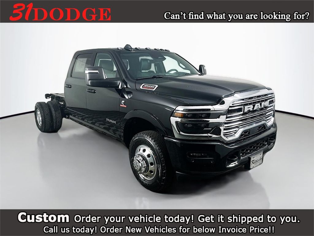 2026 RAM 3500 Chassis Big Horn Crew Cab LB DRW 4WD