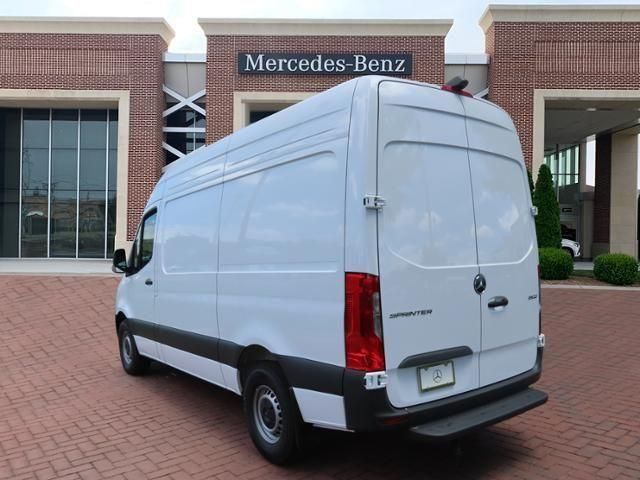 2024 Mercedes-Benz Sprinter 2500 6