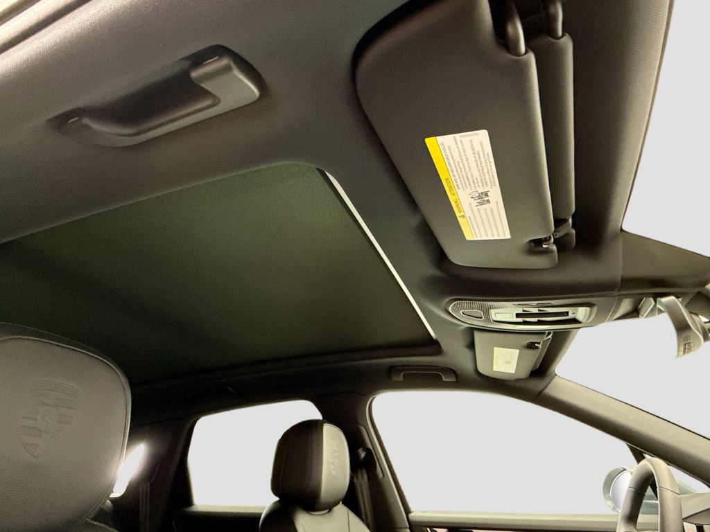 Thumbnail: 2026 Porsche Cayenne - 21