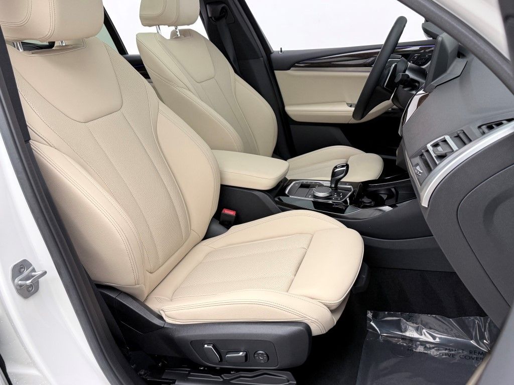 Thumbnail: 2024 BMW X3 - 21