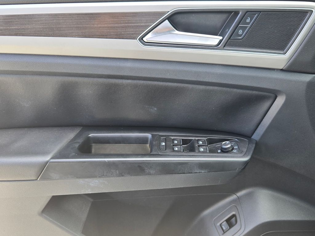 2019 Volkswagen Atlas - $16,866