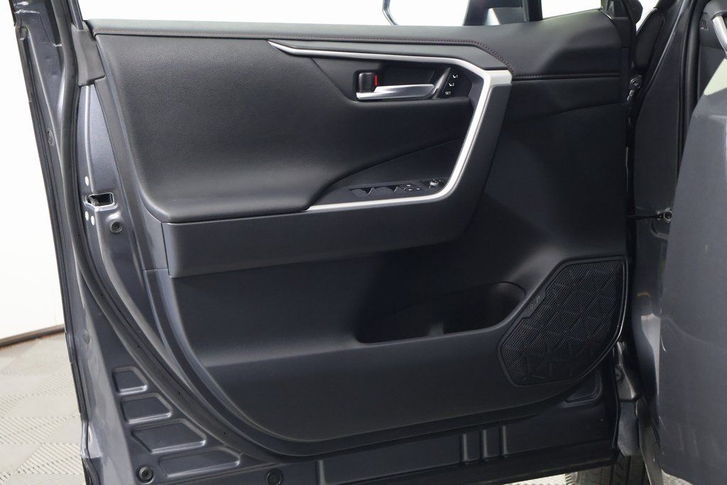 Thumbnail: 2023 Toyota RAV4 - 12