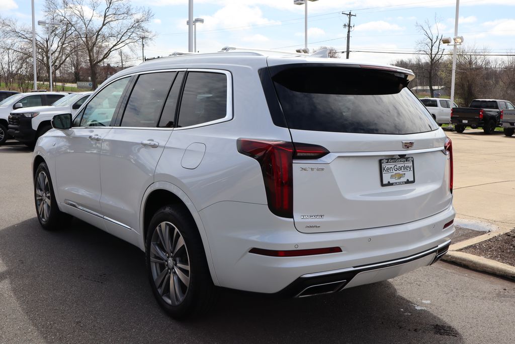 2022 Cadillac XT6 Premium Luxury photo