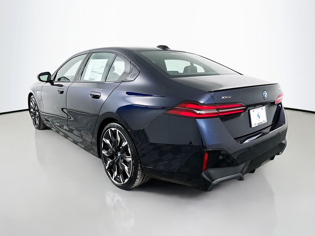 Thumbnail: 2026 BMW 5 Series - 7