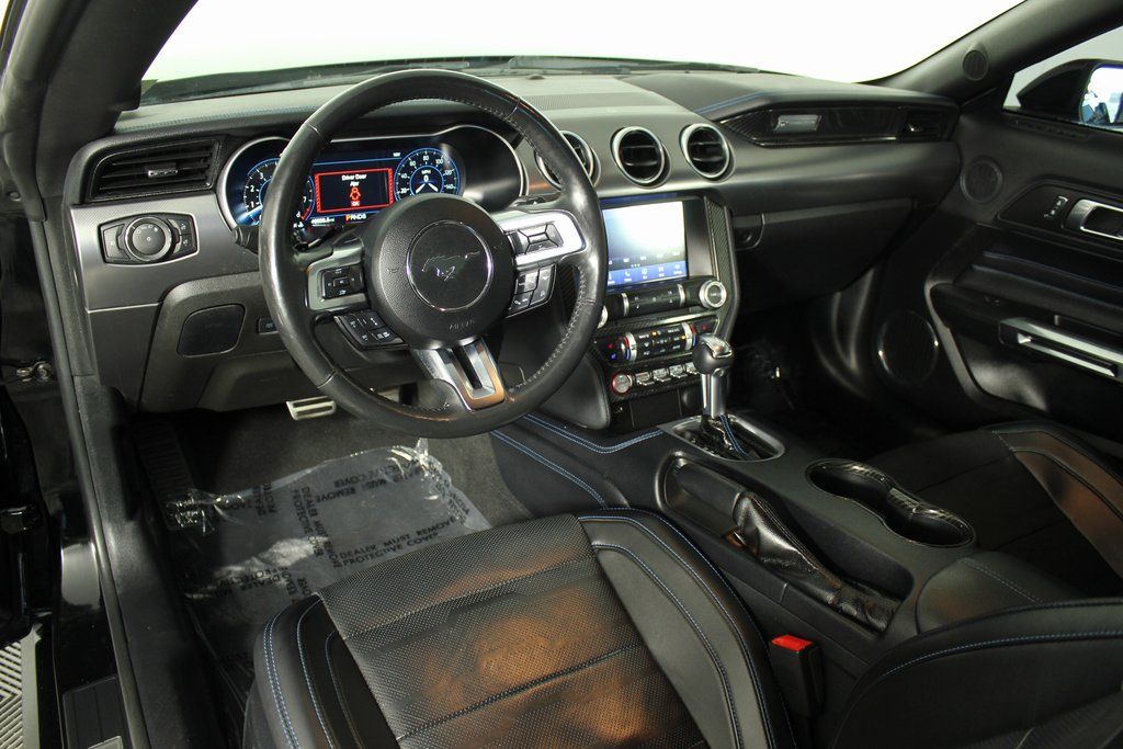 Thumbnail: 2022 Ford Mustang - 7