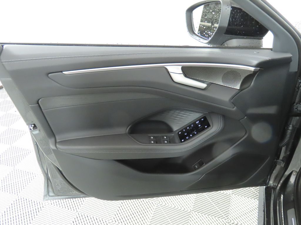 Thumbnail: 2026 Audi A6 - 26