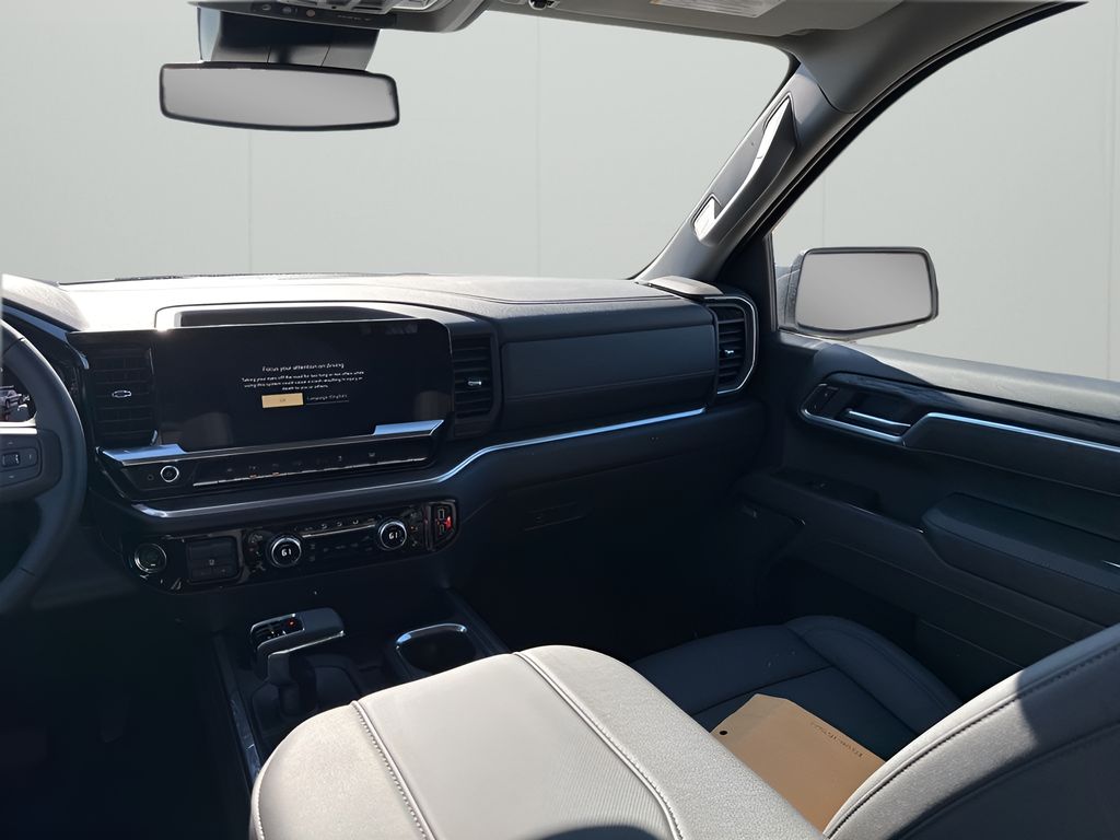 New 2026 White GMC SLT image 24