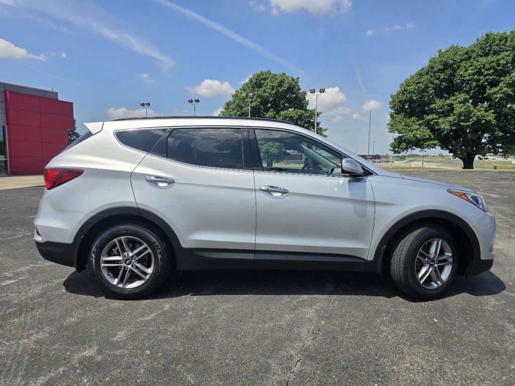 Used 2018 Silver Hyundai  image 17