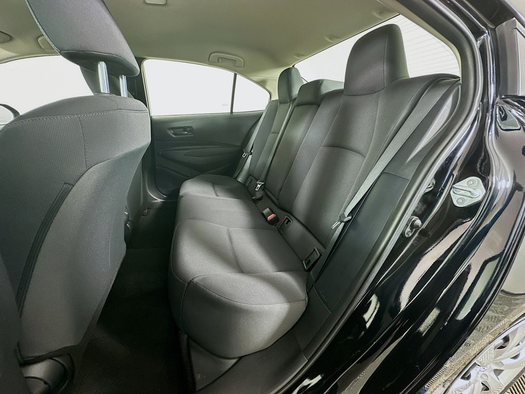 2024 Toyota Corolla LE 23