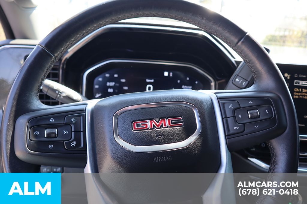 Used 2022 Gray GMC SLT image 29