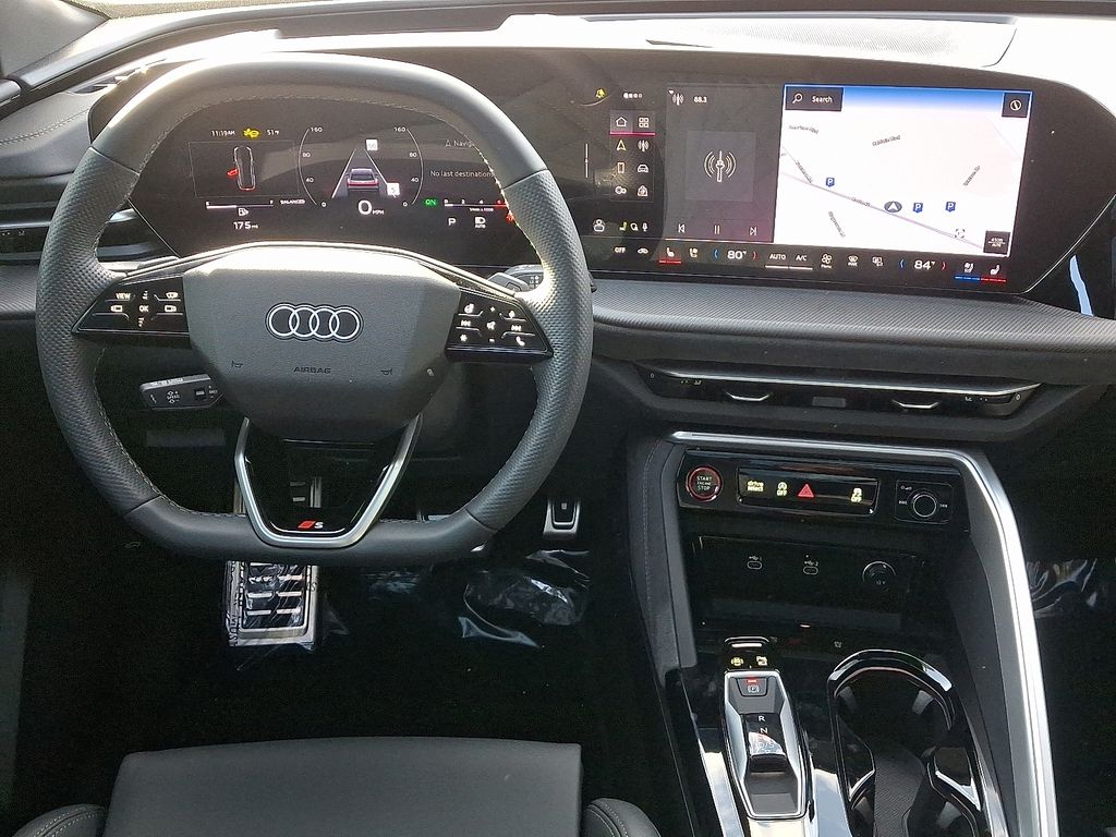 Thumbnail: 2025 Audi SQ5 - 12