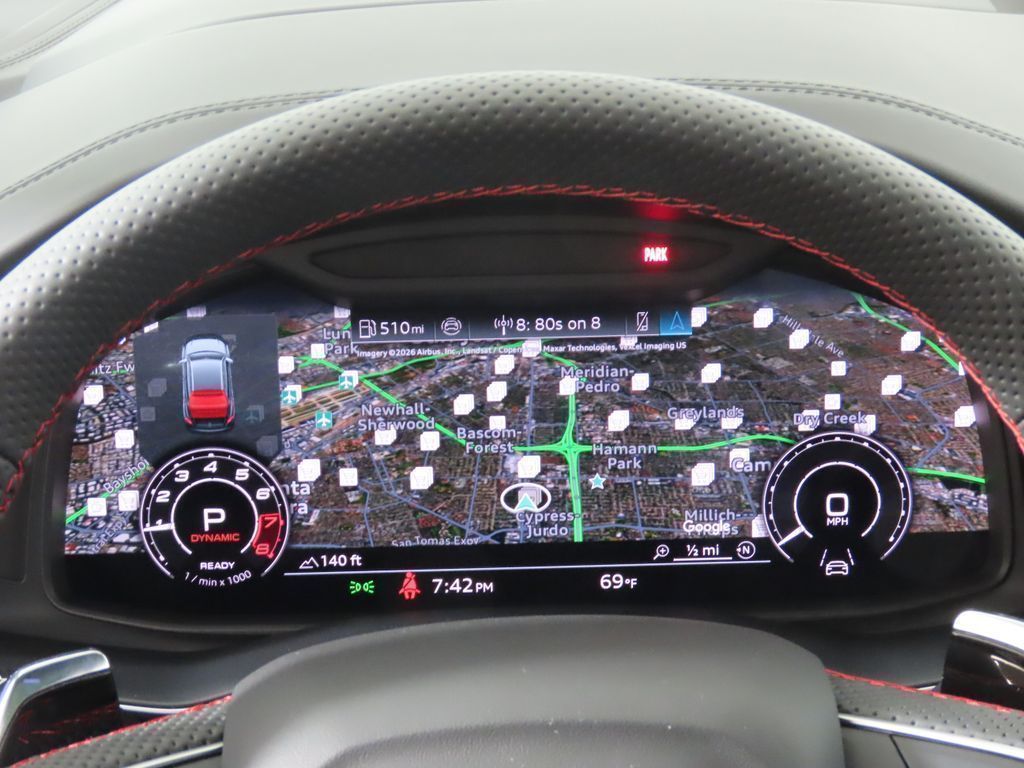 Thumbnail: 2026 Audi RS Q8 - 13