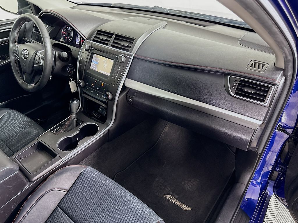 Thumbnail: 2015 Toyota Camry - 27