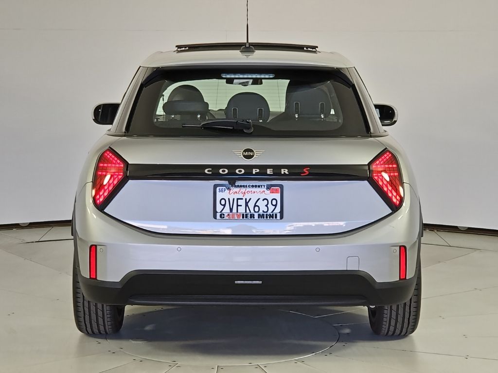 Thumbnail: 2025 MINI Cooper - 8