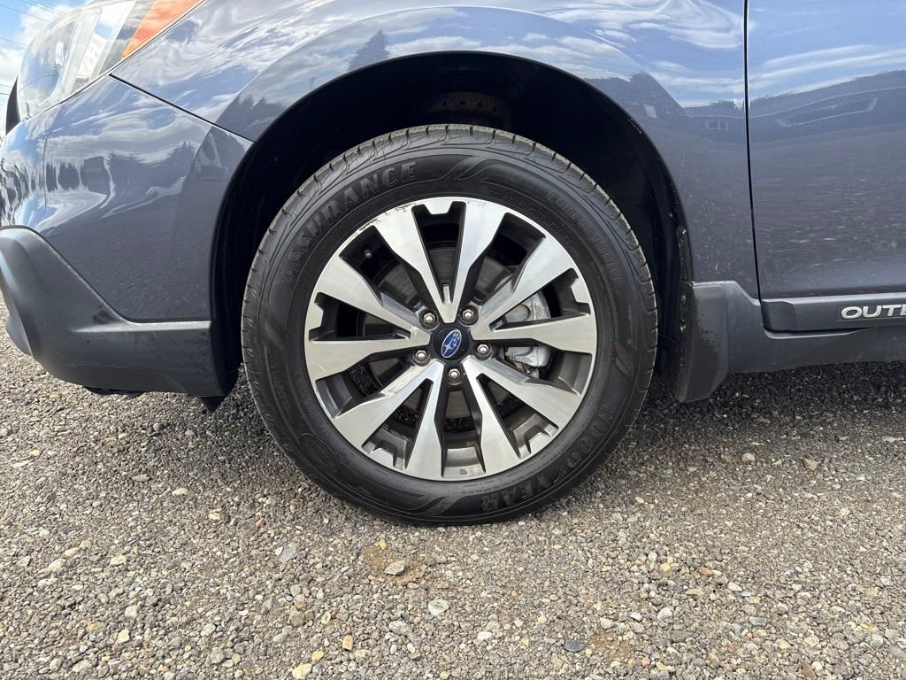 2017 Carbide Gray Metallic Subaru Outback 3.6R AWD SUV
