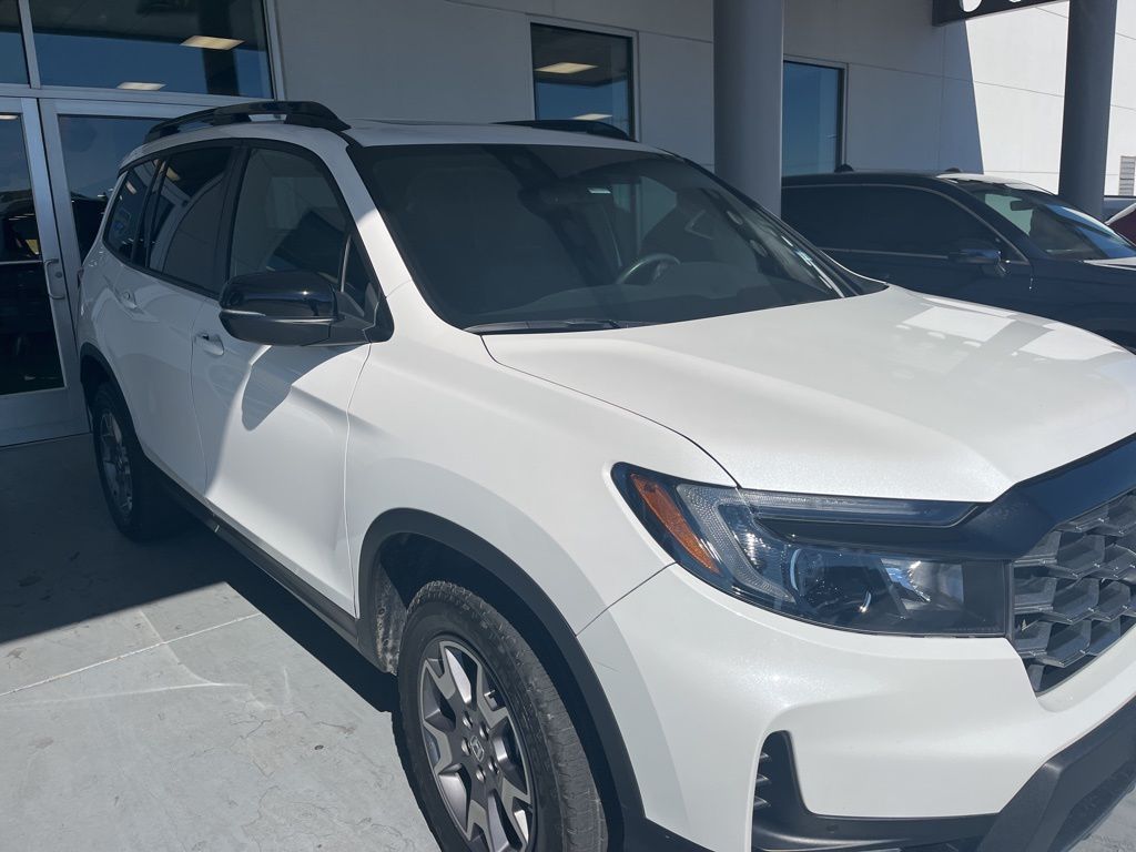 Thumbnail: 2023 Honda Passport - 3