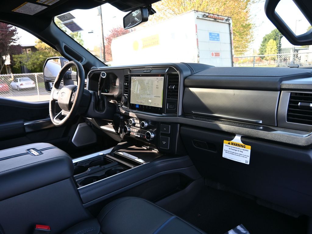 2025 Ford F-350 Super Duty Platinum