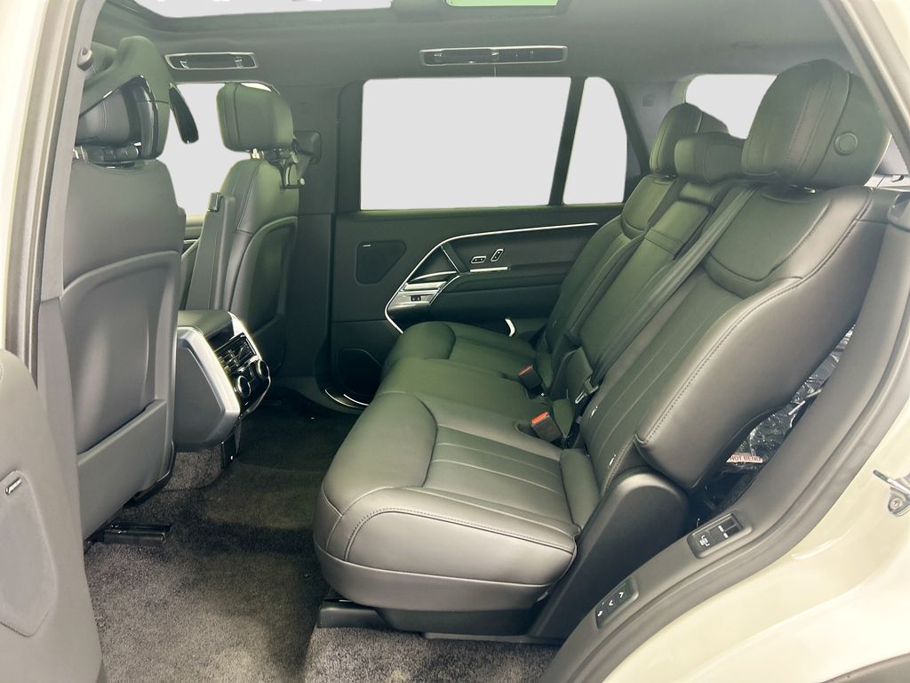 Thumbnail: 2026 Land Rover Range Rover - 21