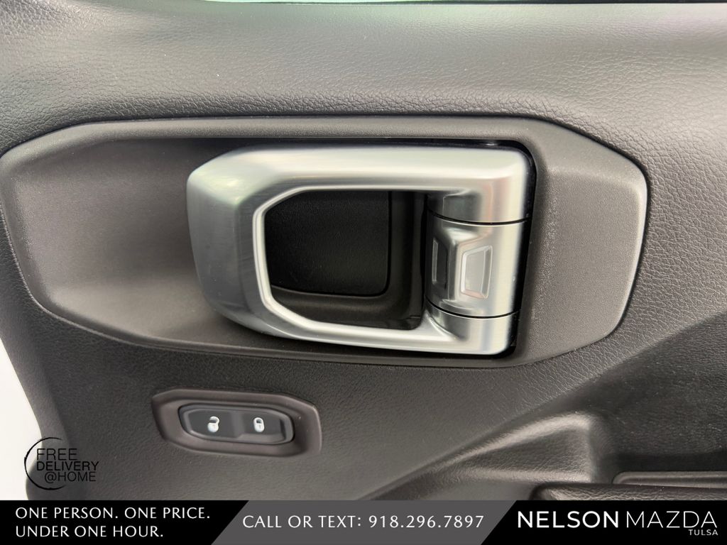 Used 2019 White Jeep Unlimited Sport S image 45