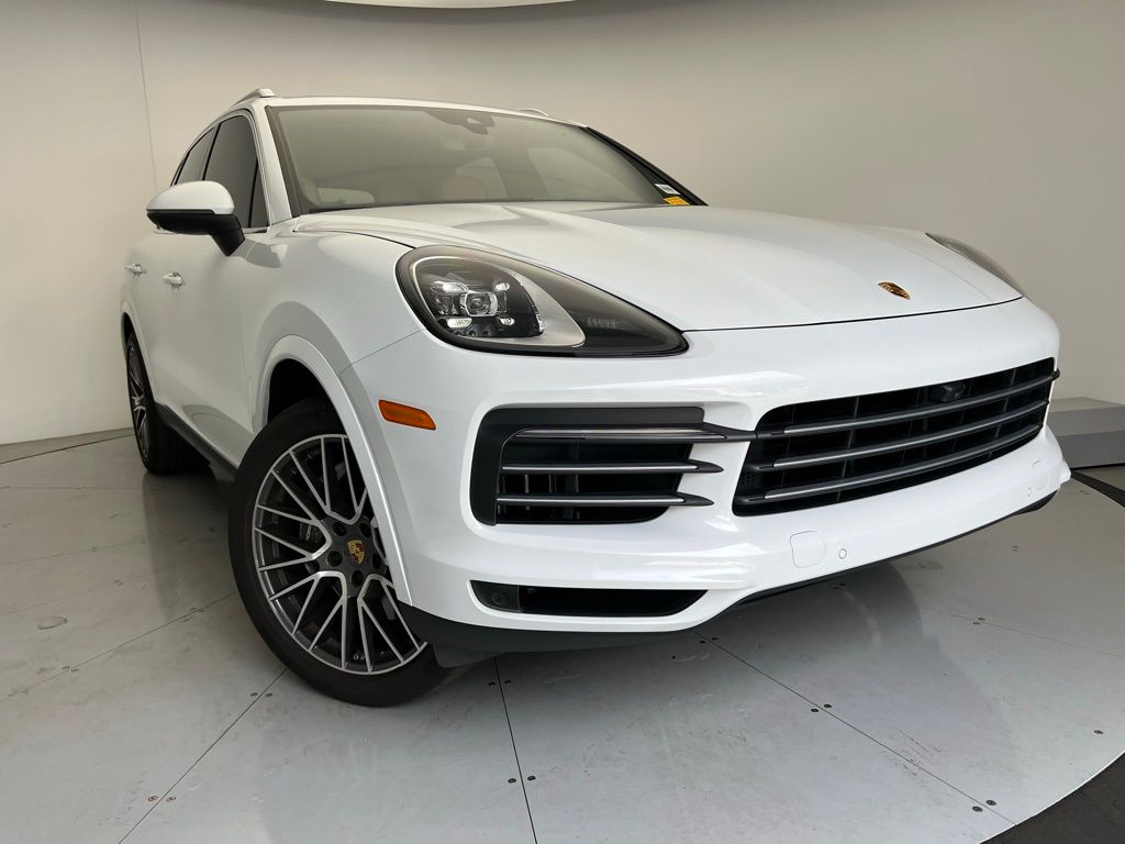 Thumbnail: 2021 Porsche Cayenne - 3