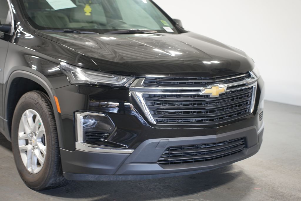 2023 Chevrolet Traverse LS 4