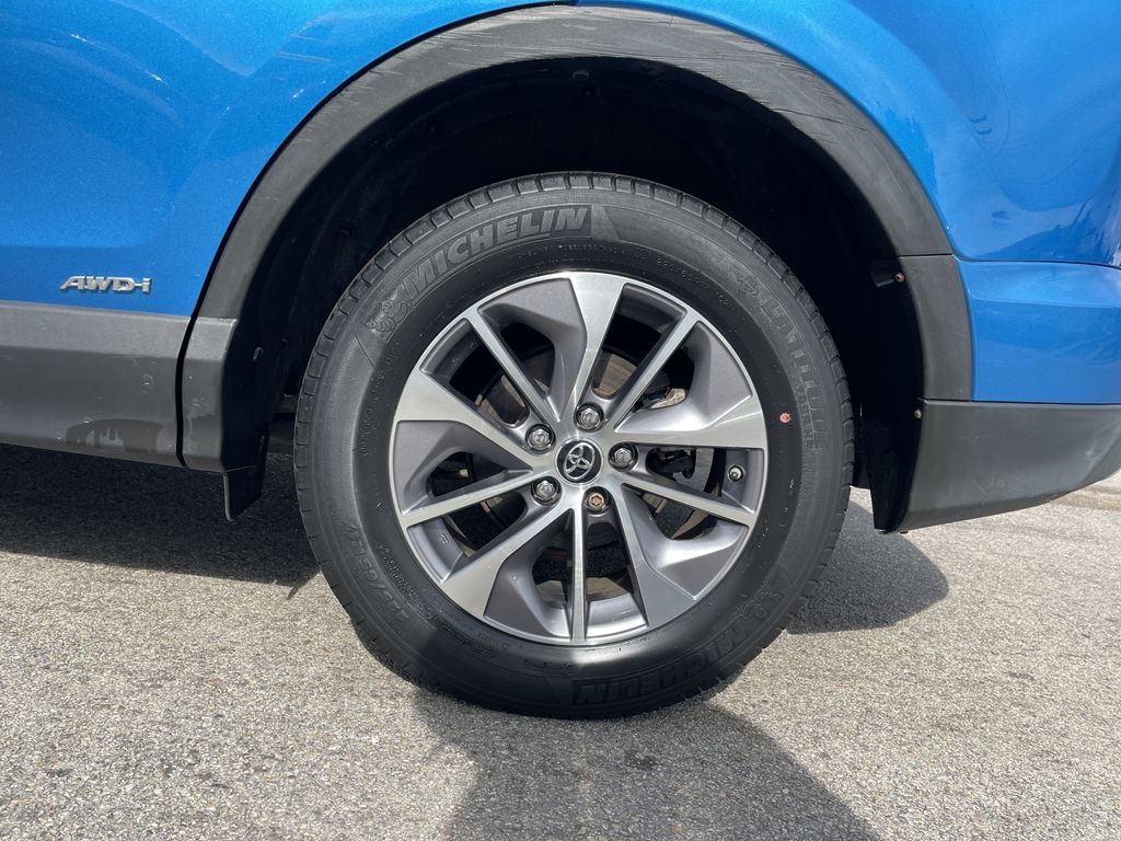 Used 2018 Toyota RAV4 Hybrid SUV