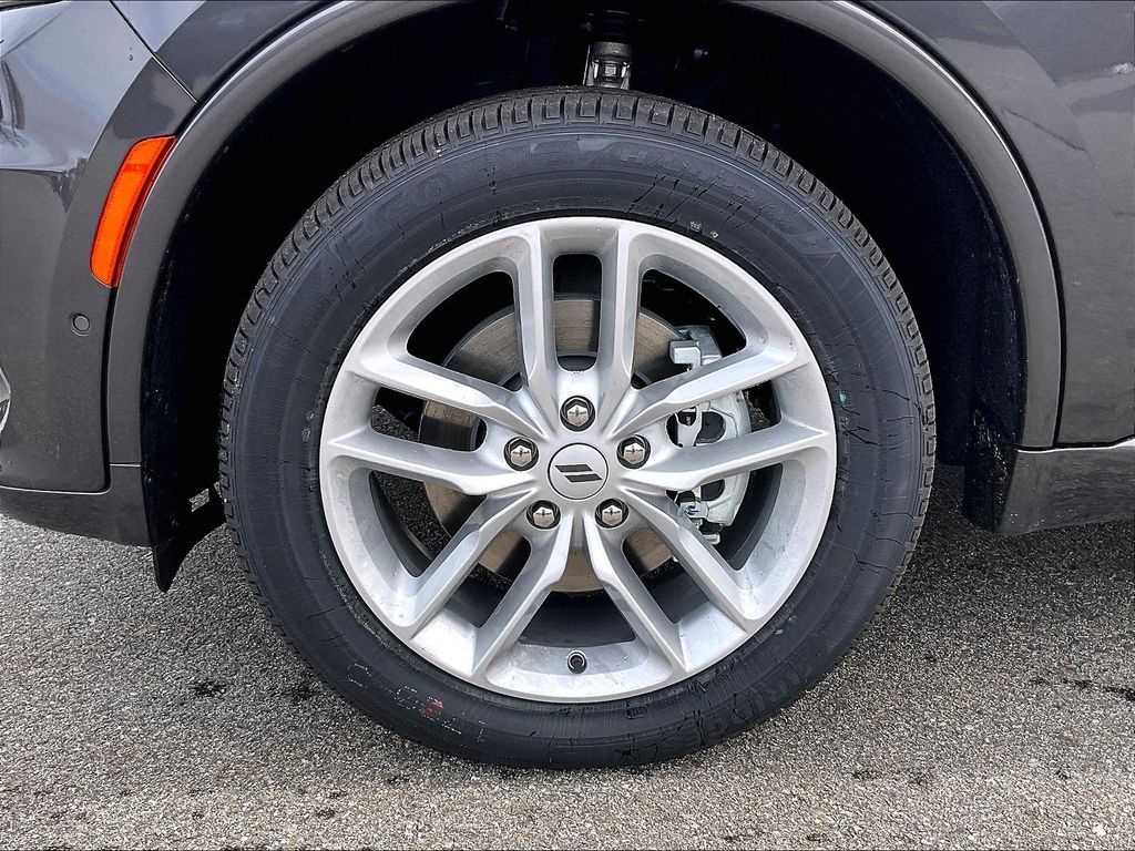 2026 Dodge Durango — photo 8